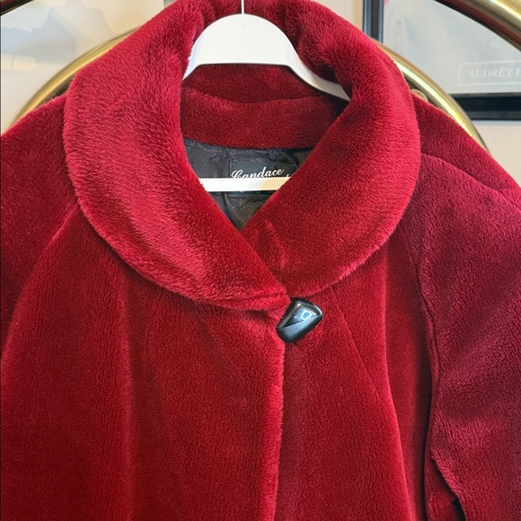 Candace Orig. Red Faux Fur Coat LG - Picture 6 of 10